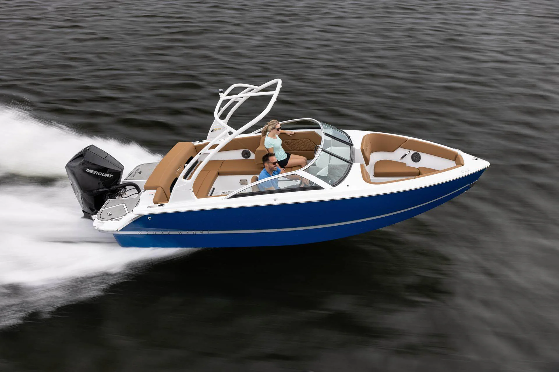 Elegance on the Water: The H1 Outboard Redefines 20-Foot Boating