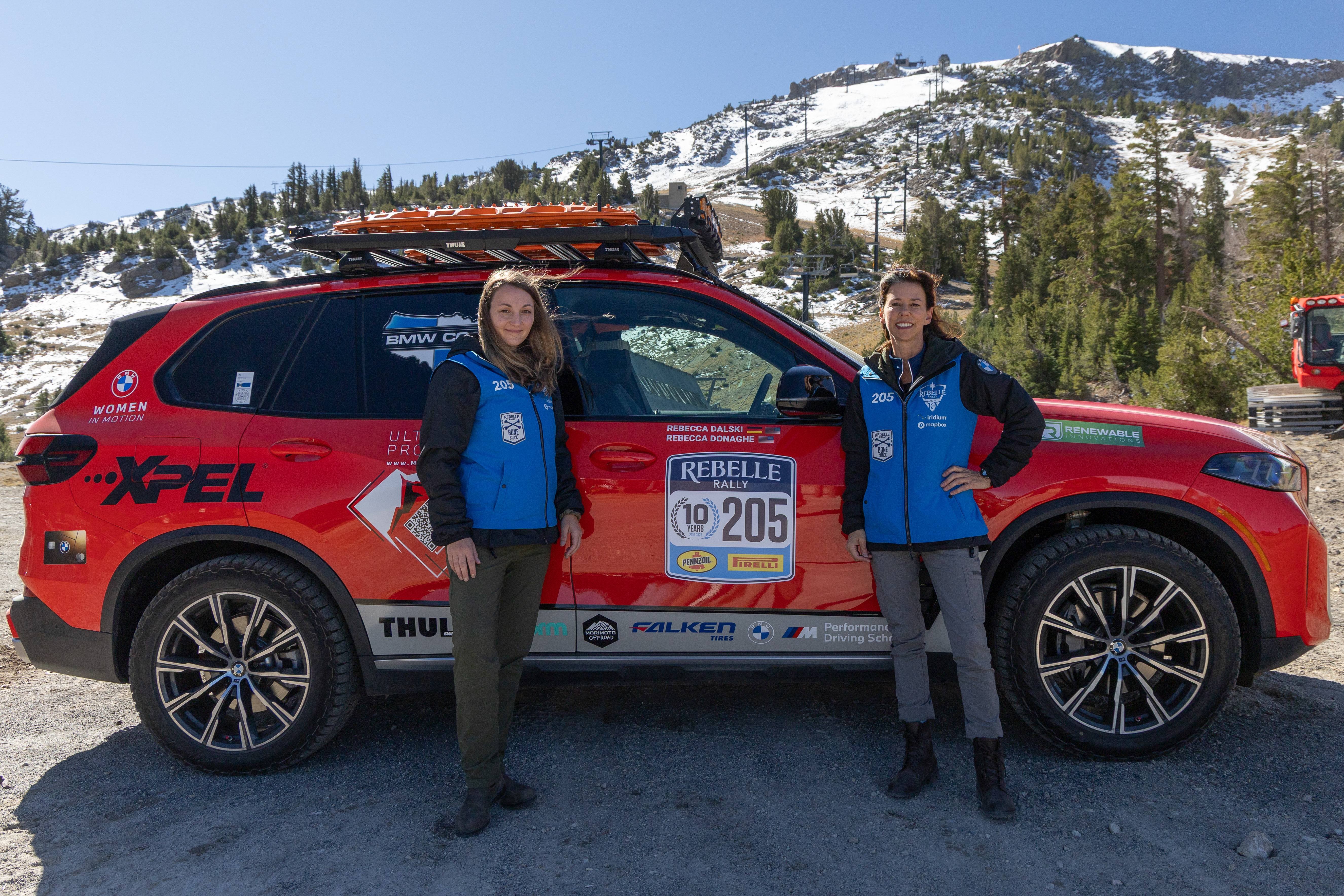 The BMW X5 Conquers the Desert: A Stock SUV’s Daring Victory at the 2025 Rebelle Rally