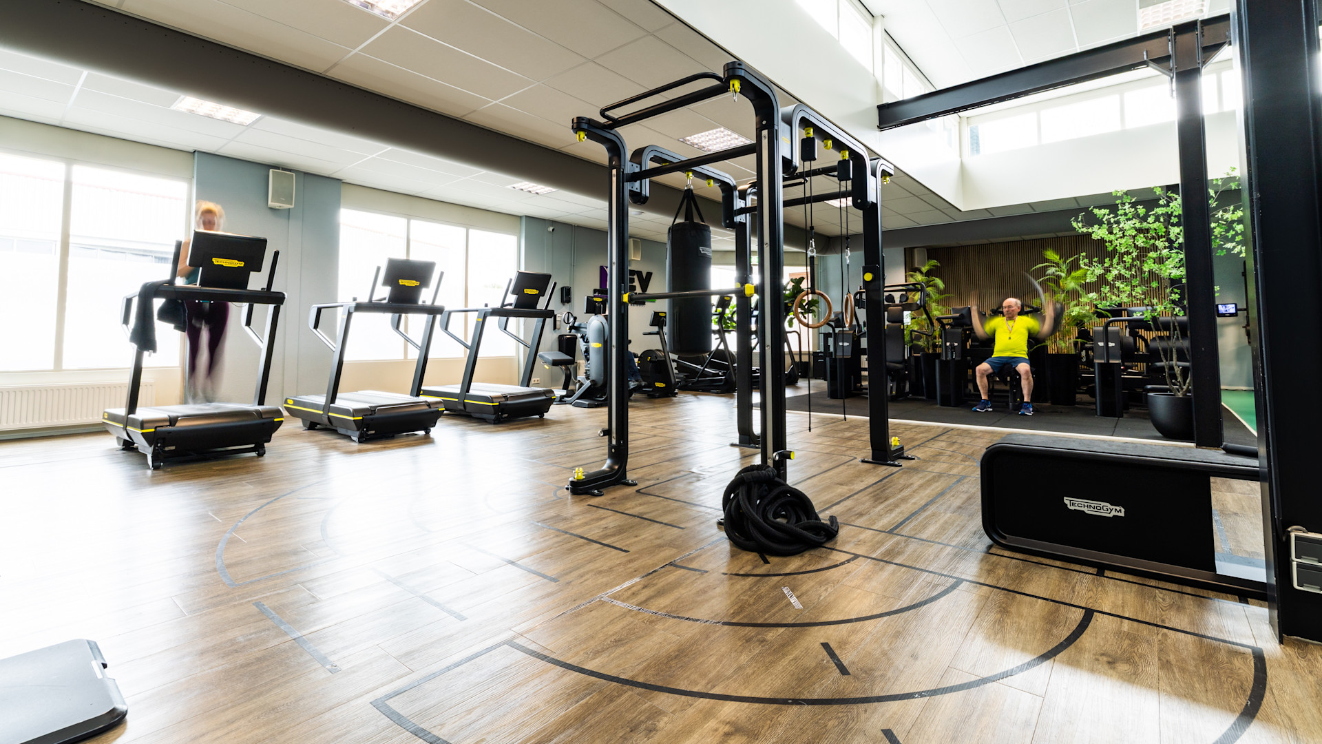 Smart Fitness Meets Holistic Care: EV Fysiotherapie &amp; Fitness Partners with Technogym
