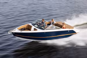 Luxury Meets Adventure: The All-New Four Winns H2 Inboard Redefines Boating Style