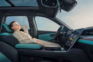 LEPAS L8 Exquisite Space Turns Every Drive into a Mobile Emotional Sanctuary