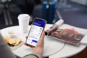 United’s App Update Adds a “Virtual Gate,” Smarter Lounge Picks, and a Real-Time Bag Tracker for Holiday Travel