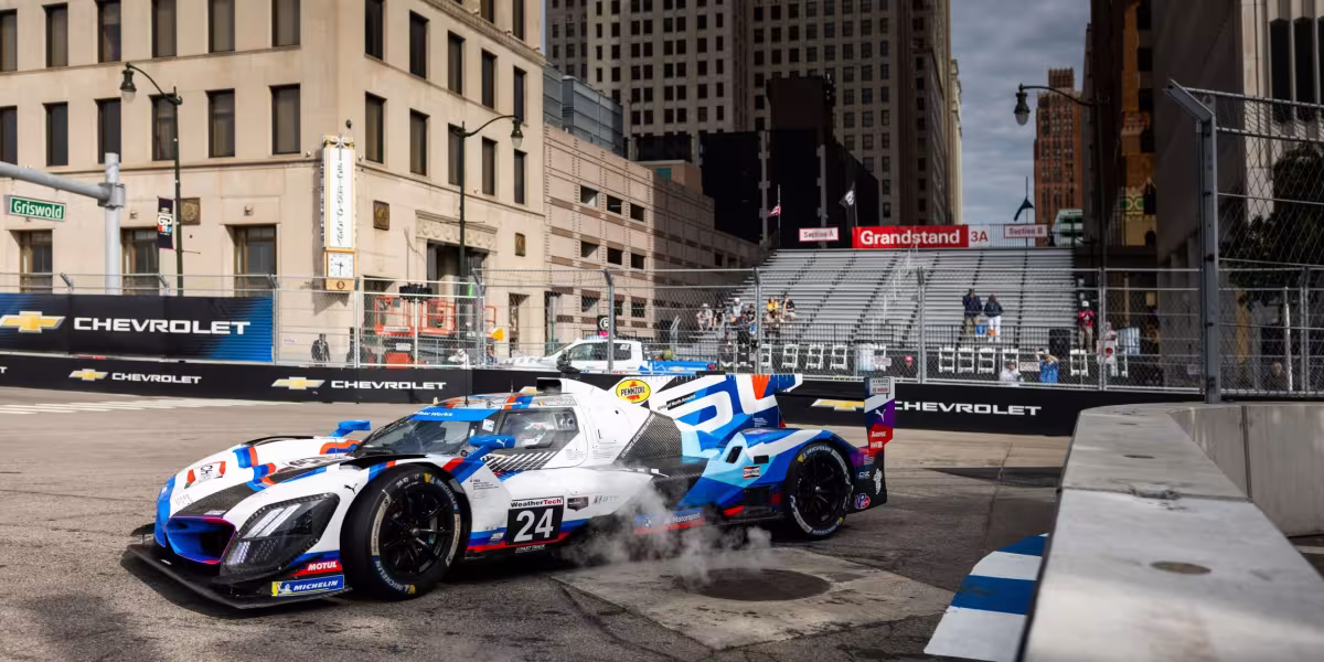 BMW M Hybrid V8 Battles