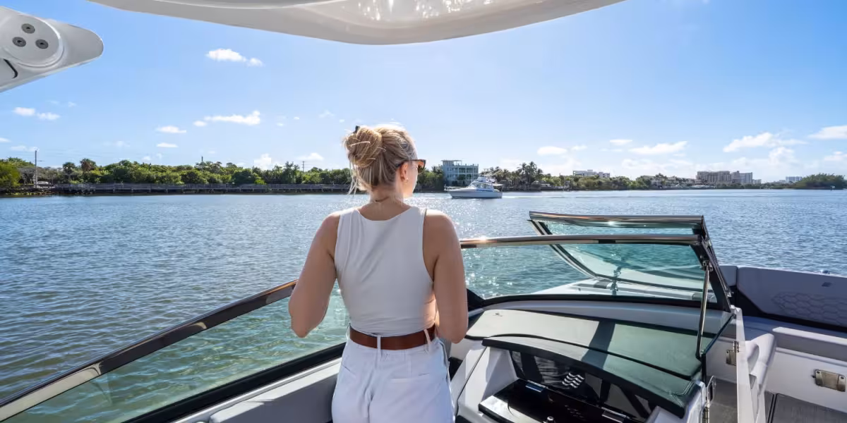 Four Winns H9 Outboard